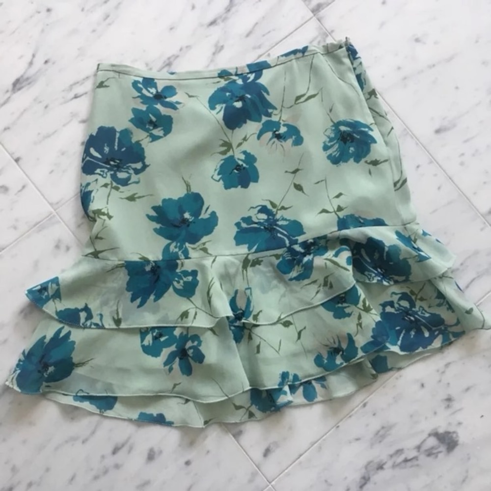 Limited floral skirt